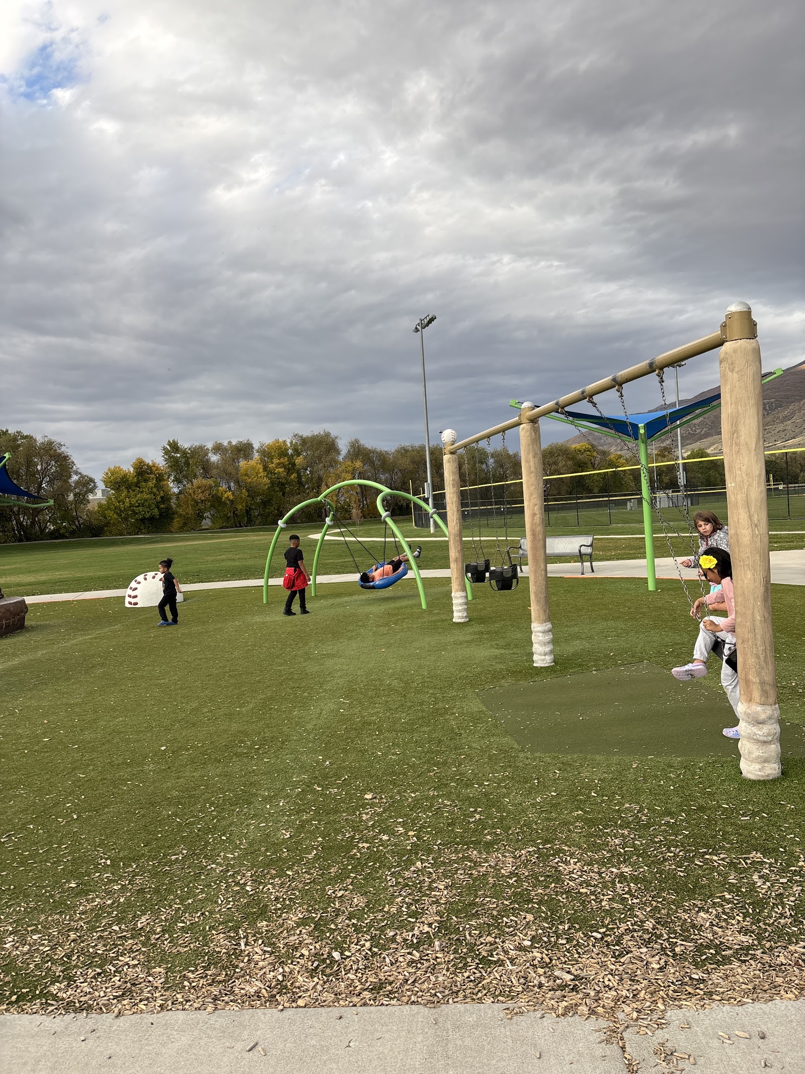 Farmington Regional Park, photo by Cindy Liao