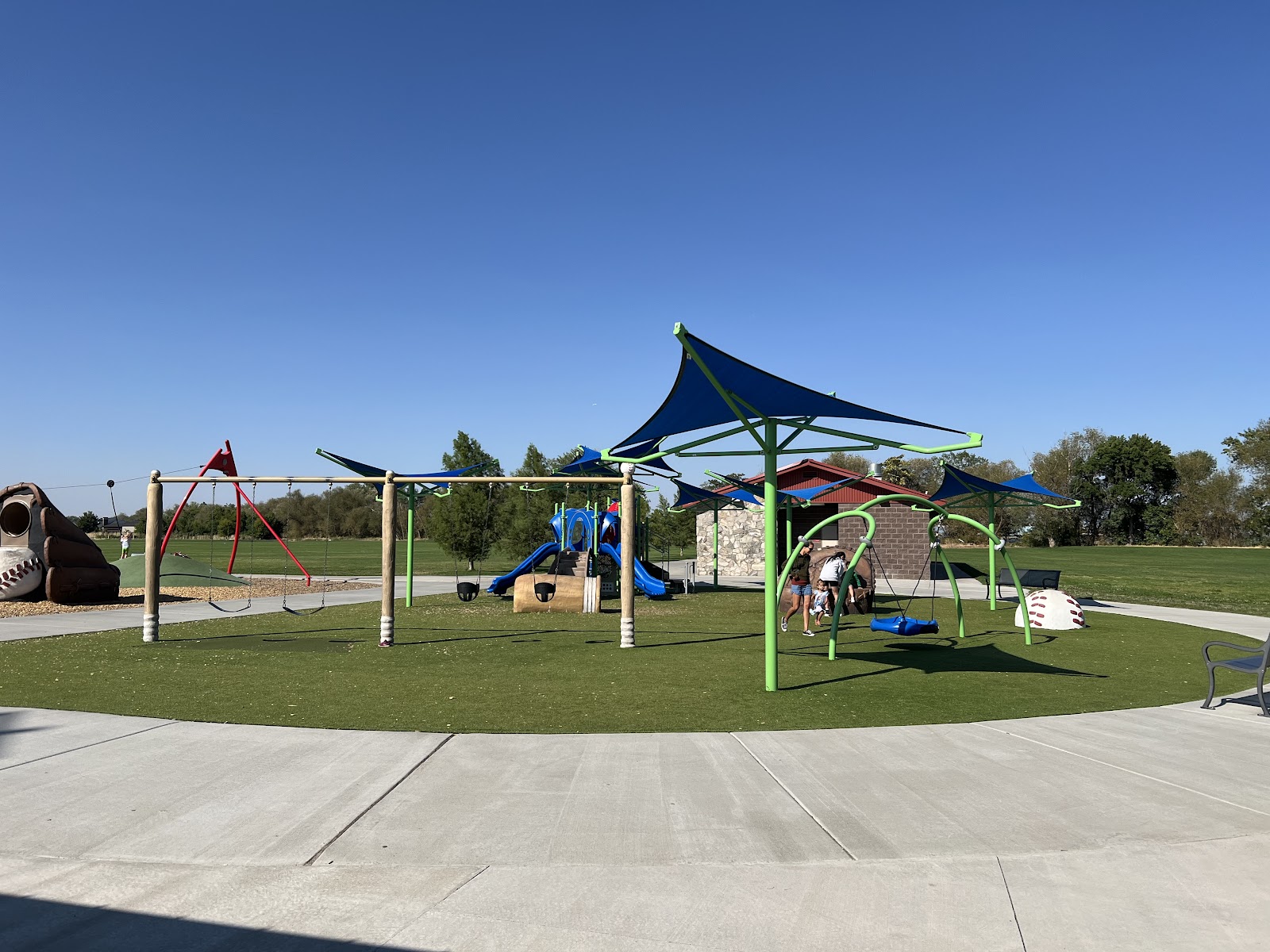 Farmington Regional Park, photo by Jade Walker
