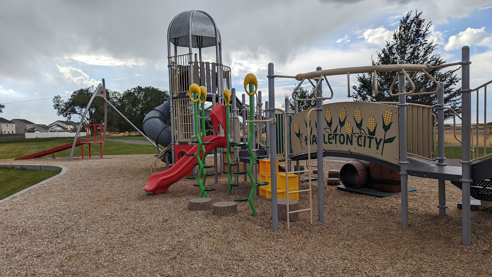 Maple Grove Park, photo by Hannah Olivares
