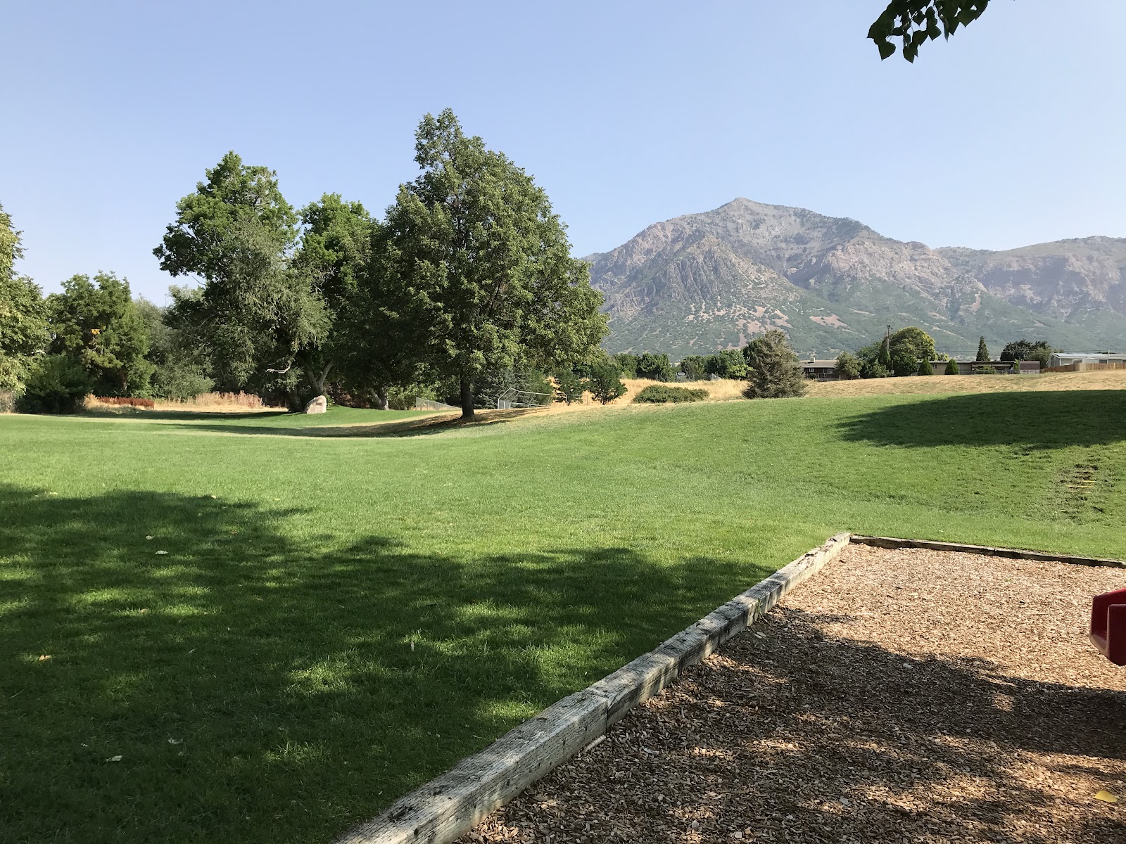 Lomond View Park, photo by Sarah Lansing