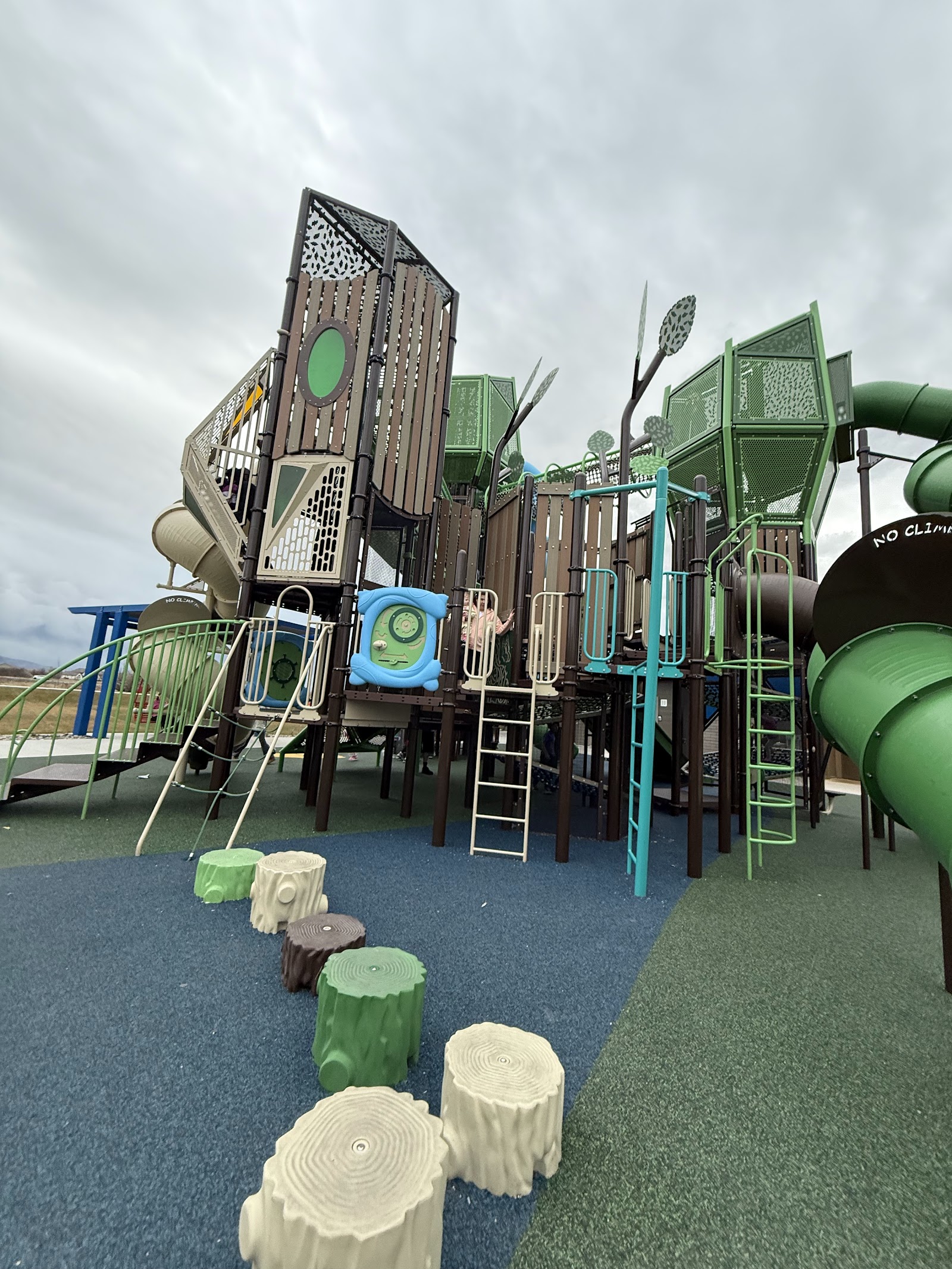 North Cottonwood Commons Park, photo by Luke Vaz
